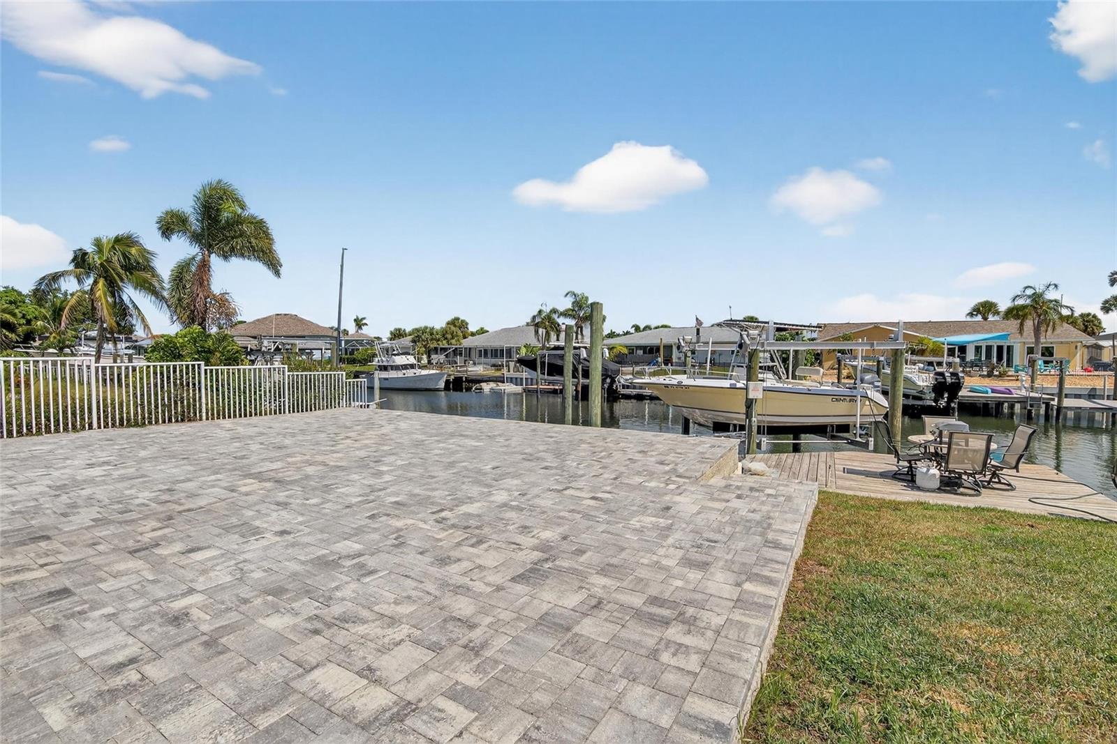 6337 COCOA LN, APOLLO BEACH, FL, 33572