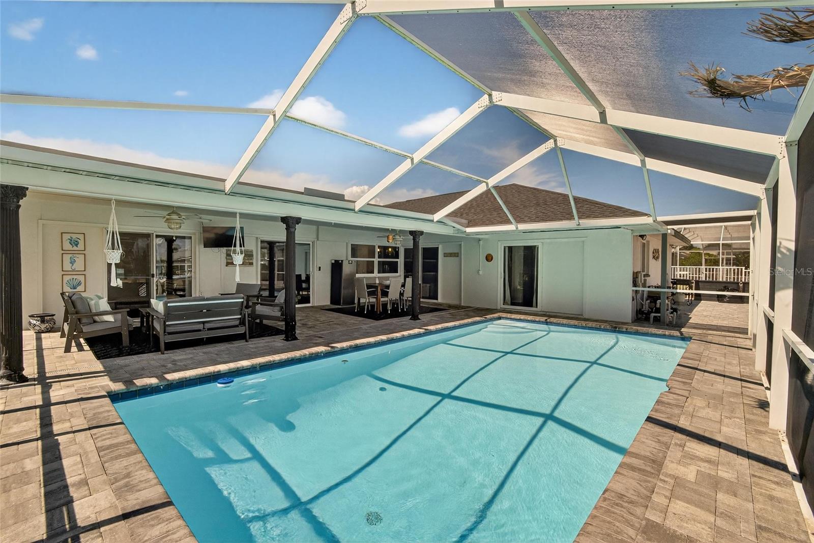 6337 COCOA LN, APOLLO BEACH, FL, 33572