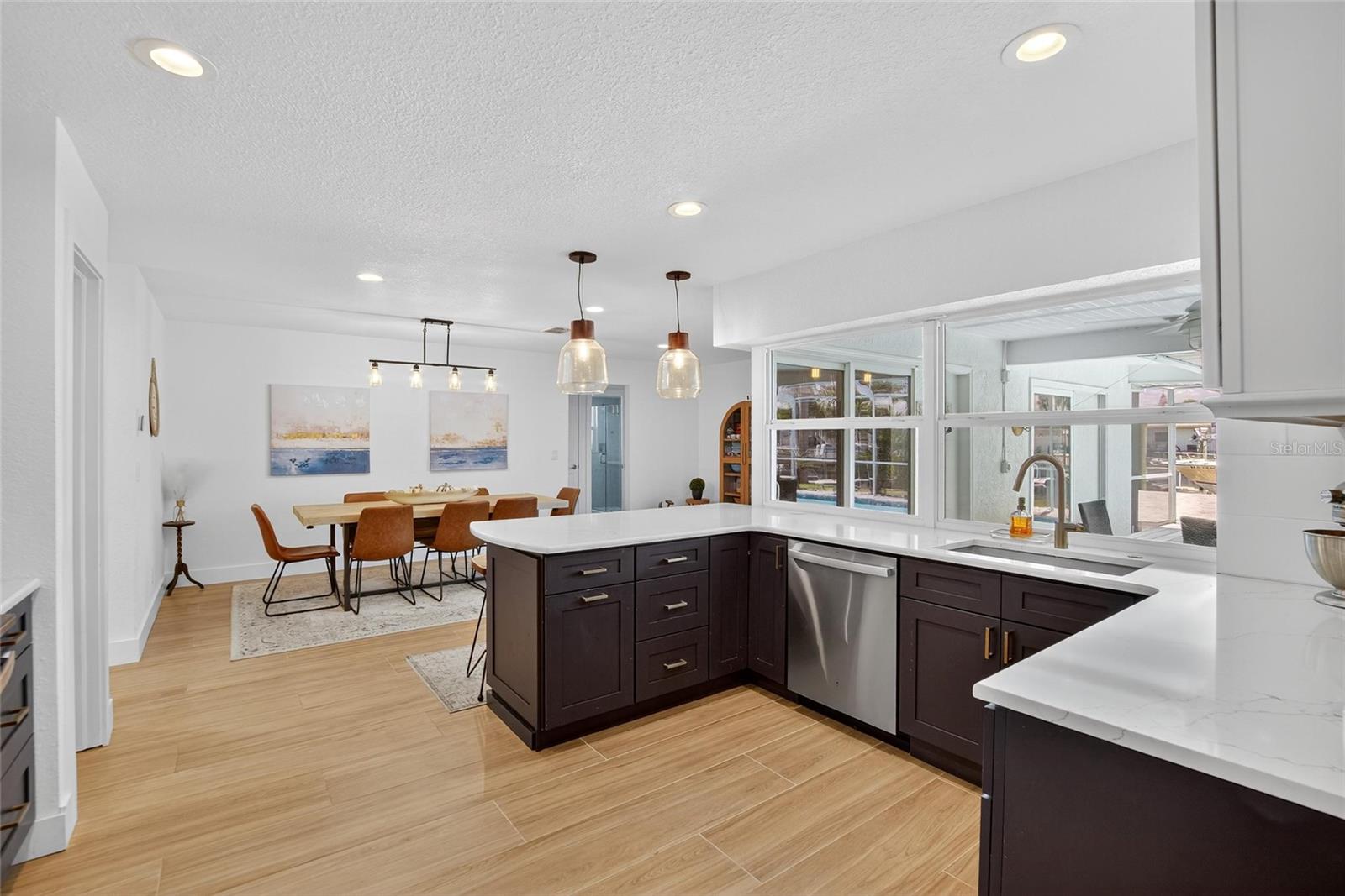 6337 COCOA LN, APOLLO BEACH, FL, 33572