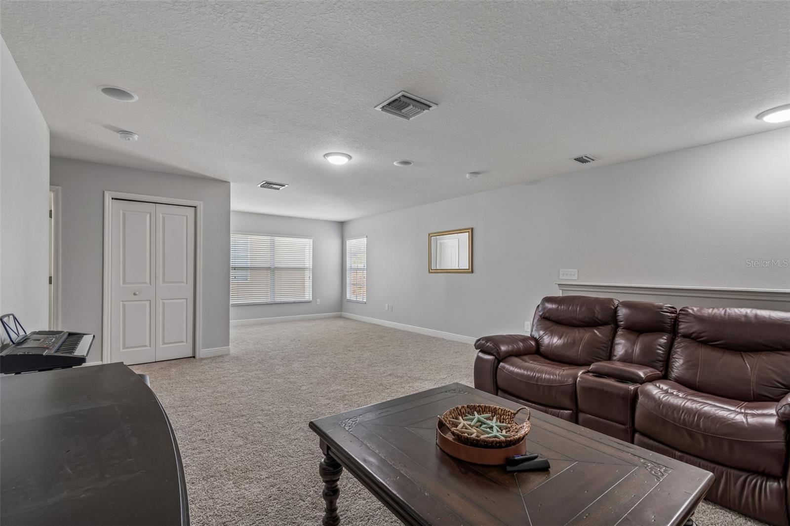 2336 NESSLEWOOD DR, WESLEY CHAPEL, FL, 33543