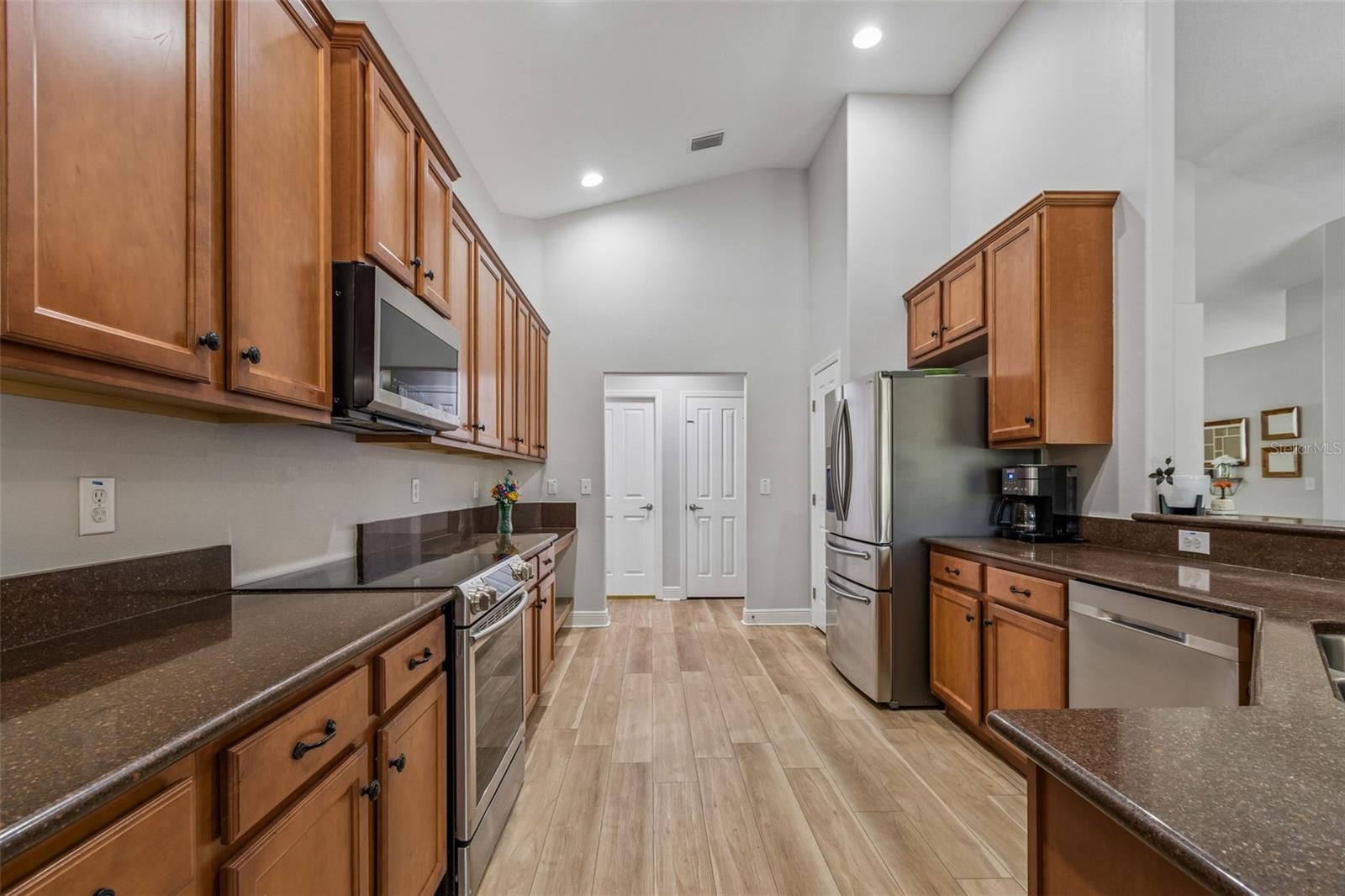 2336 NESSLEWOOD DR, WESLEY CHAPEL, FL, 33543