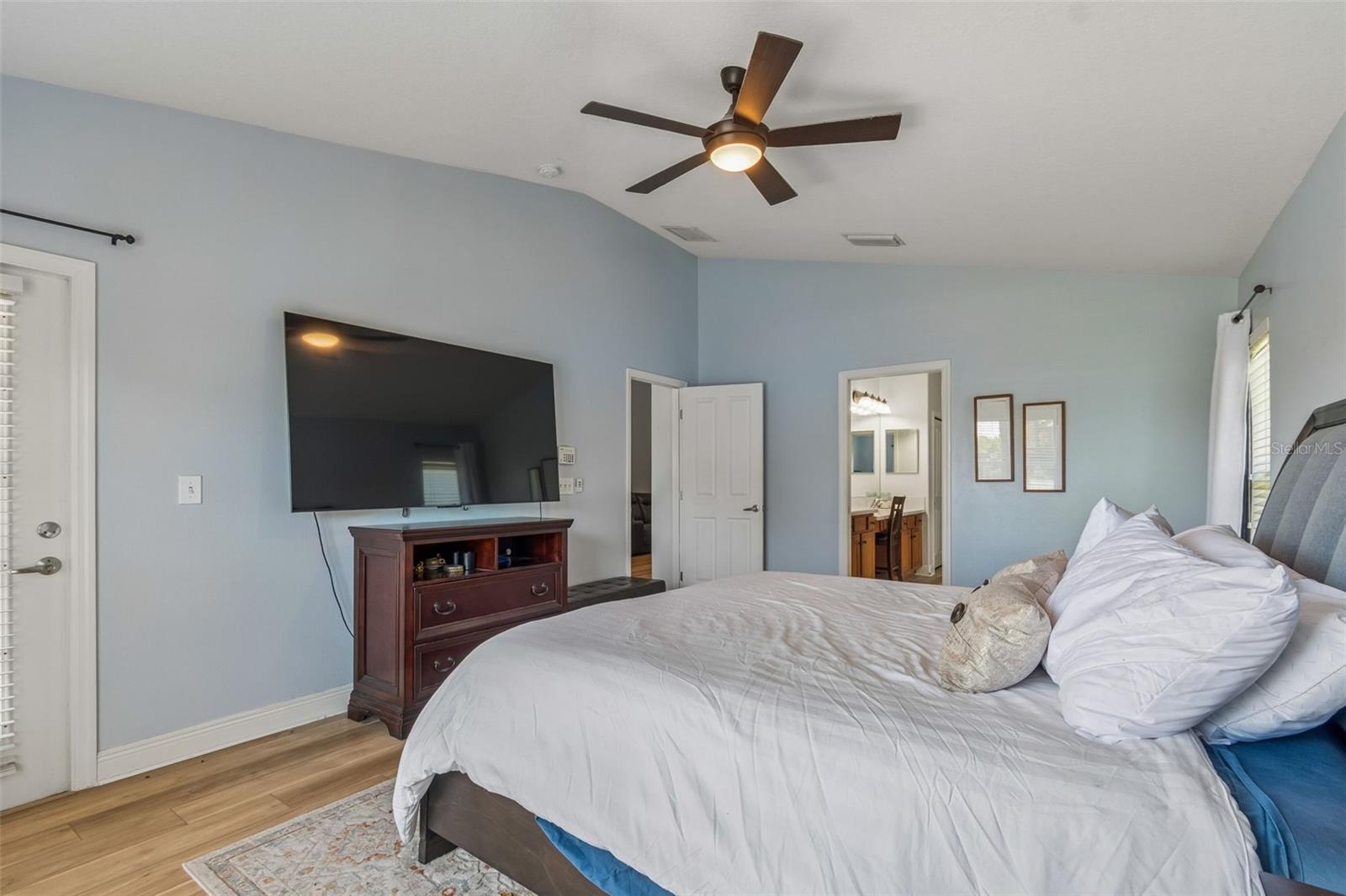 2336 NESSLEWOOD DR, WESLEY CHAPEL, FL, 33543