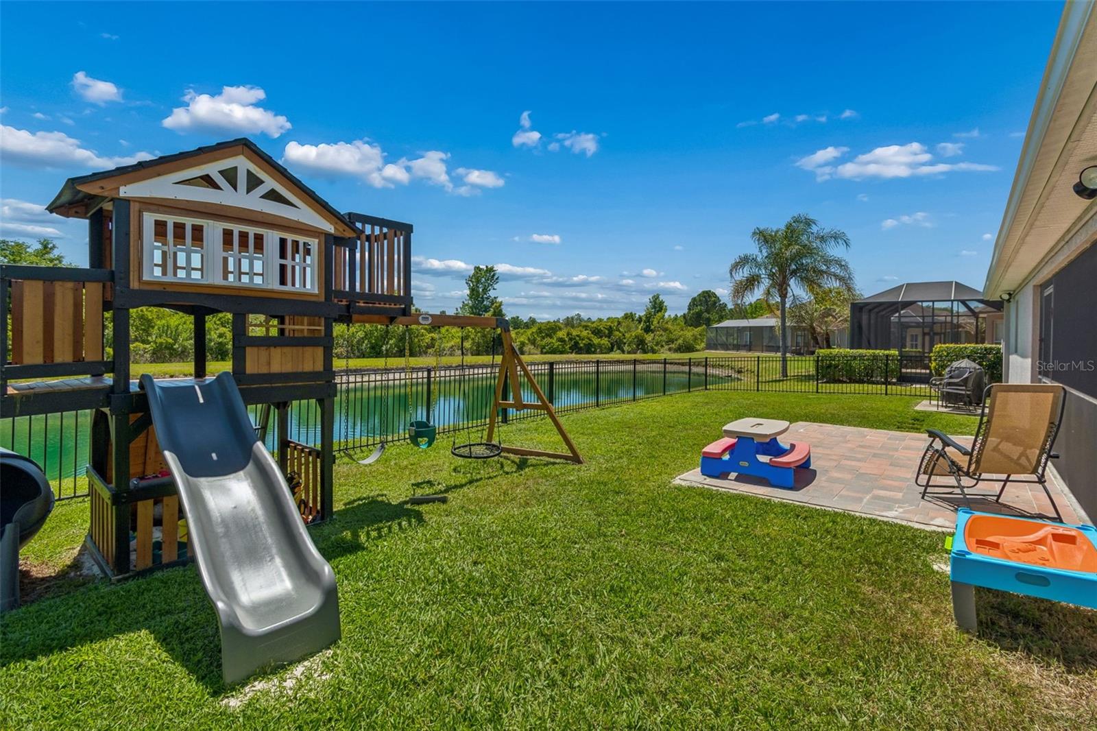 2336 NESSLEWOOD DR, WESLEY CHAPEL, FL, 33543