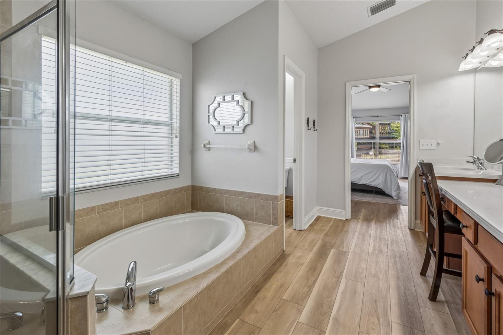 2336 NESSLEWOOD DR, WESLEY CHAPEL, FL, 33543