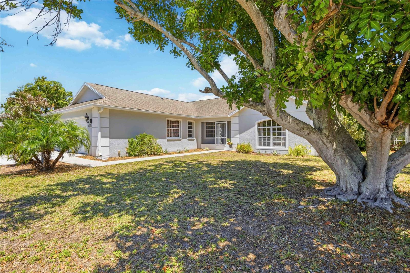 4851 HAMLETS GROVE DR, SARASOTA, FL, 34235