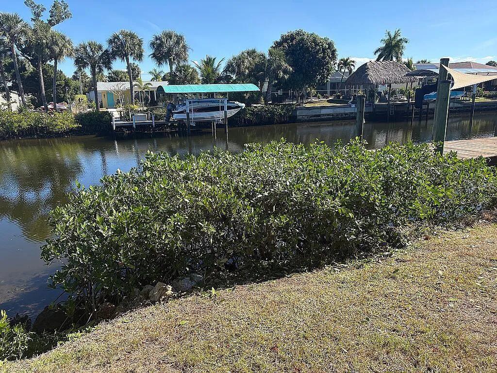 18414 BURKHOLDER CIR, PORT CHARLOTTE, FL, 33948