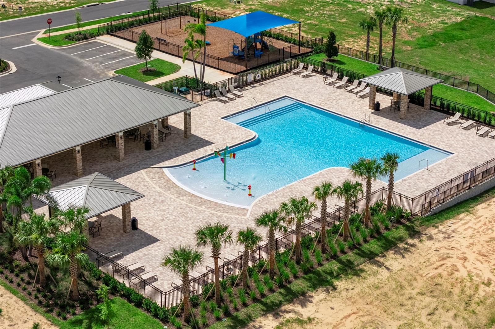 27468 BLACK KITE AVE, HOWEY IN THE HILLS, FL, 34737