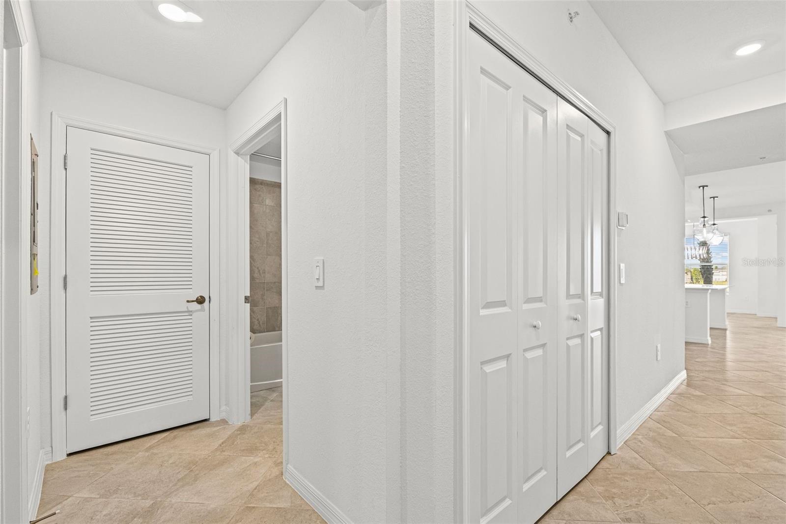 19015 SCALLOP LOOP #104, LAKEWOOD RANCH, FL, 34211