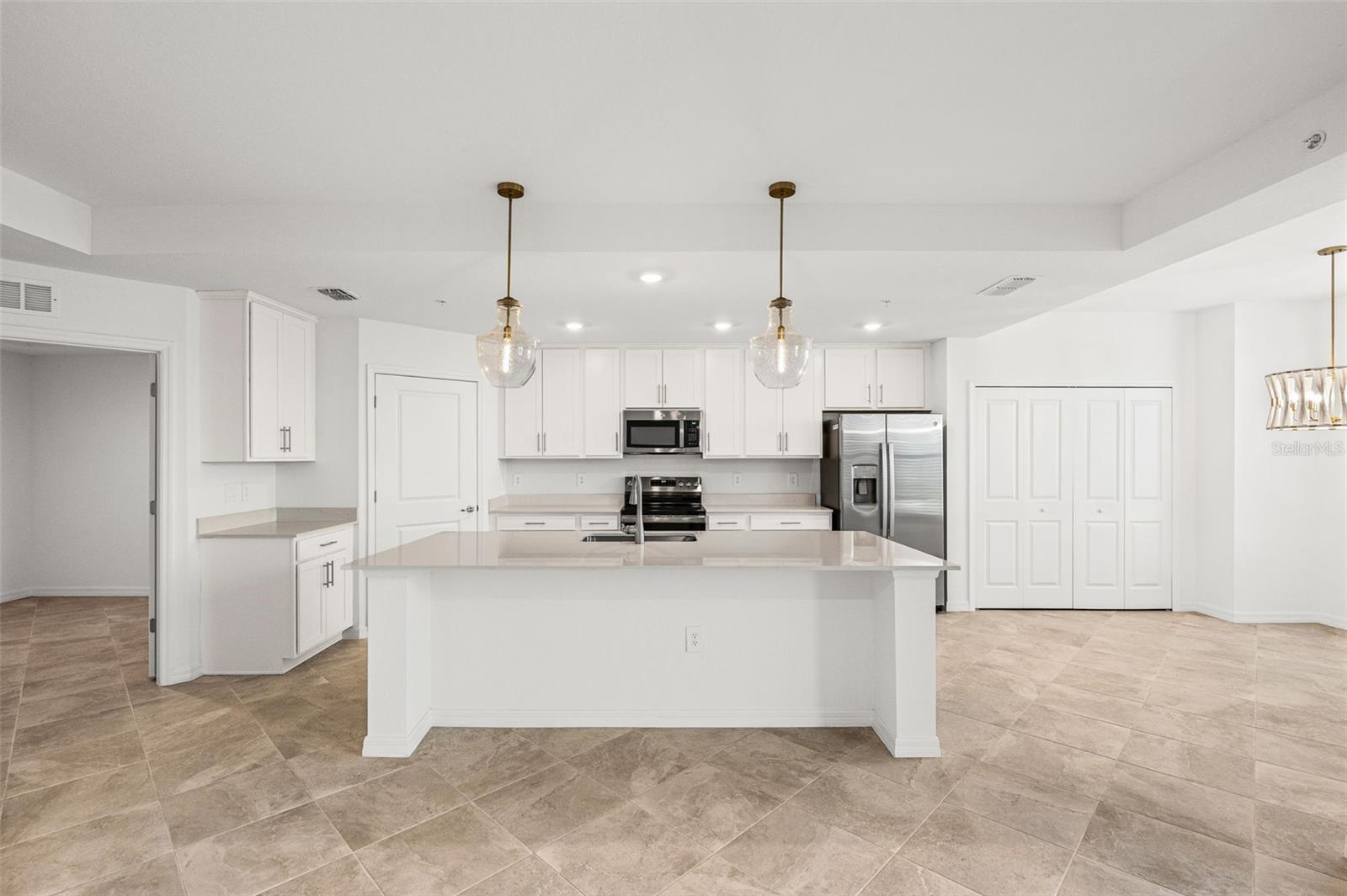 19015 SCALLOP LOOP #104, LAKEWOOD RANCH, FL, 34211