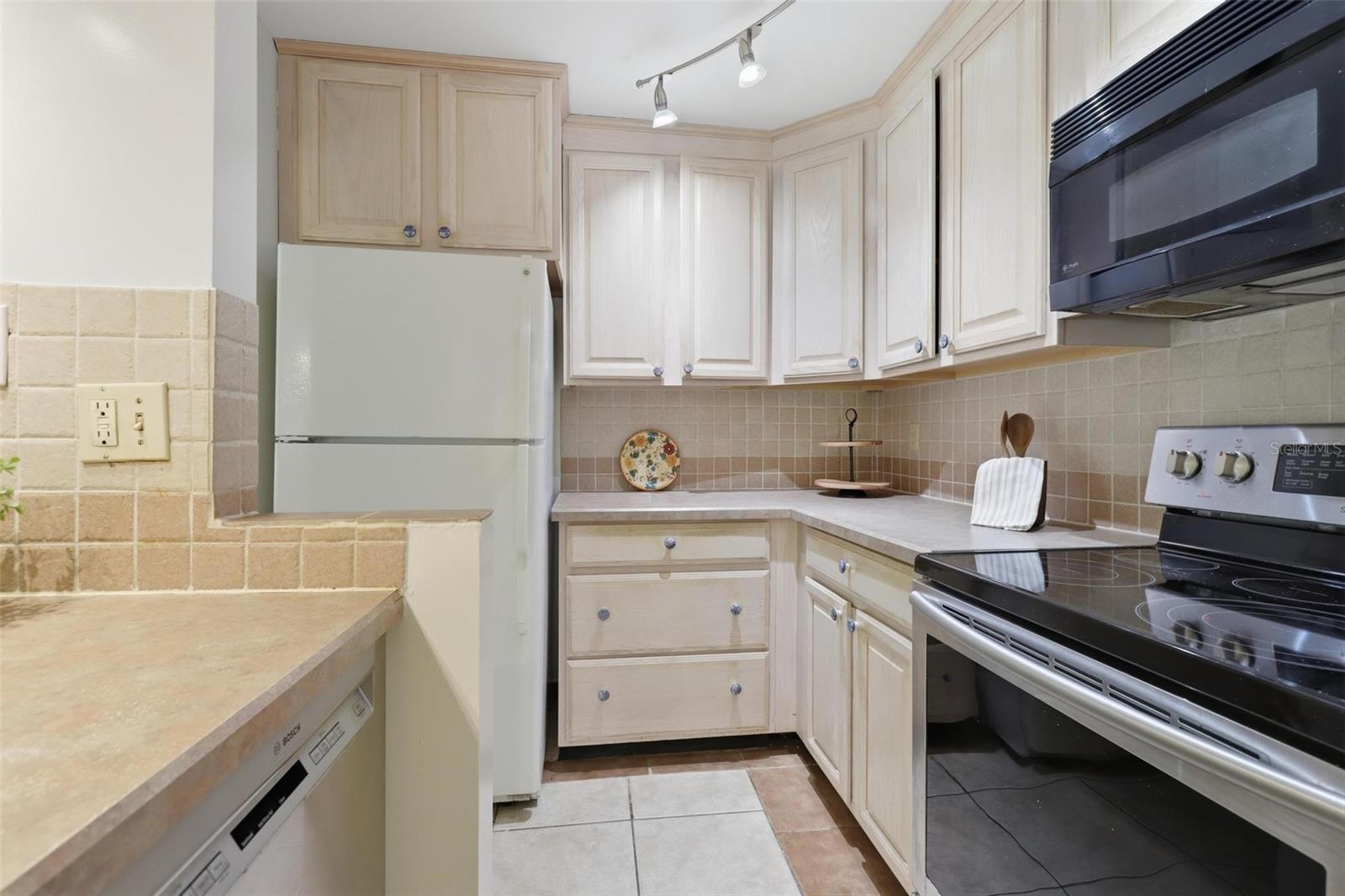 120 HIBISCUS WOODS CT #6C, DELTONA, FL, 32725