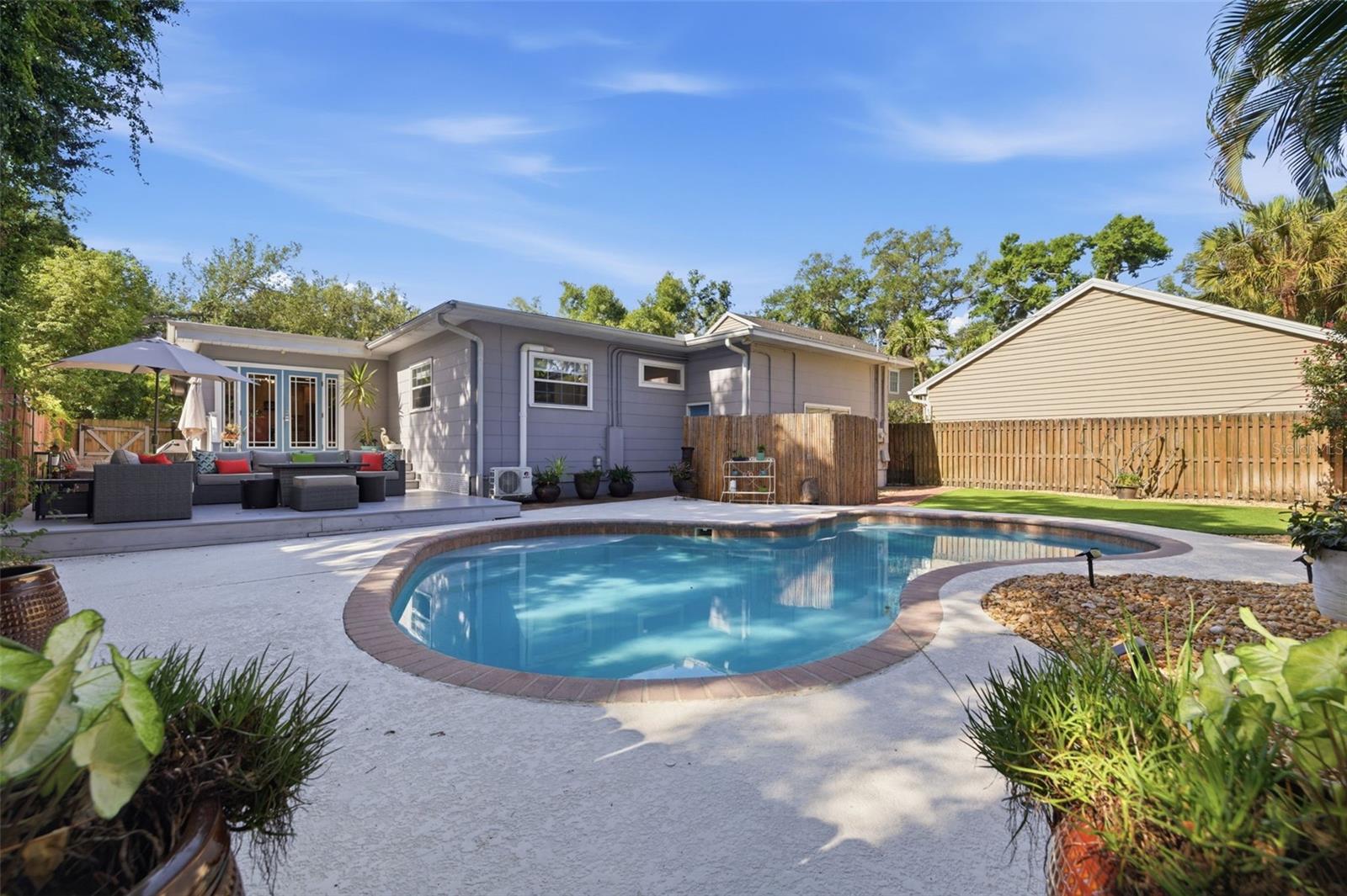 1055 MONTICELLO BLVD N, ST PETERSBURG, FL, 33703