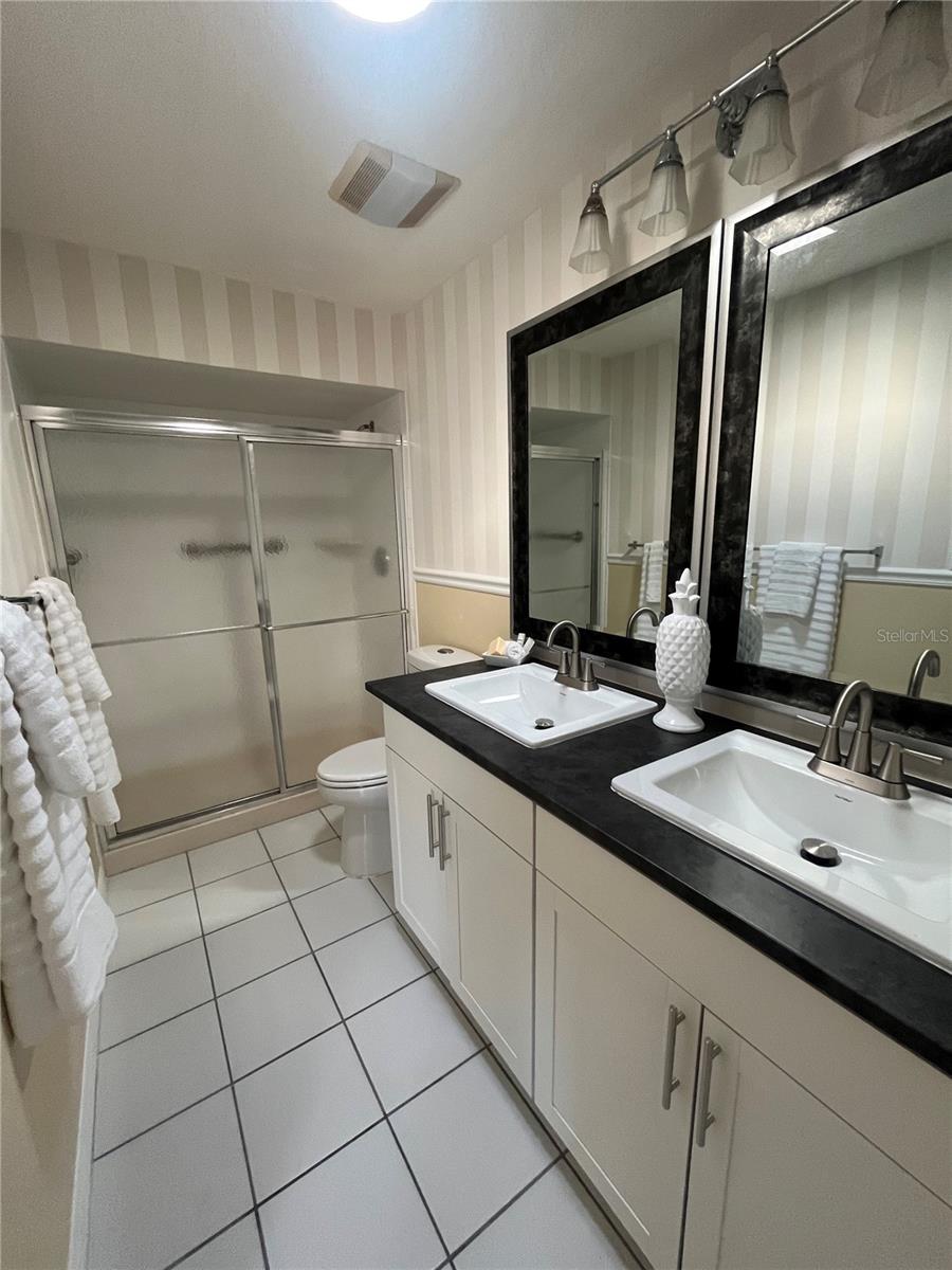 1111 APPLE TER, LEESBURG, FL, 34748