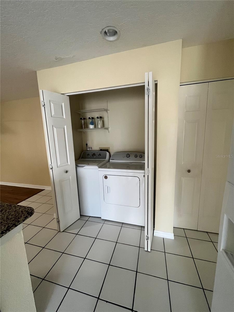 1111 APPLE TER, LEESBURG, FL, 34748