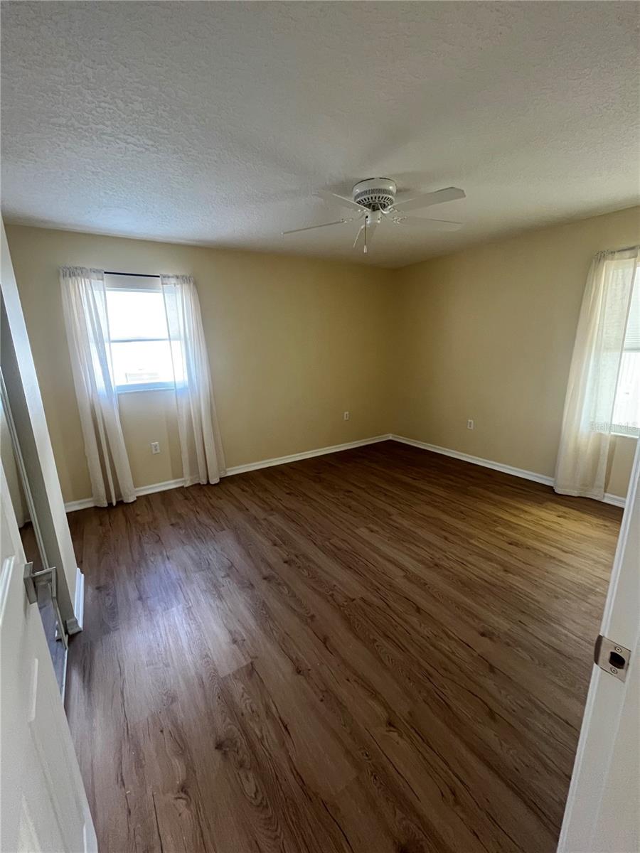 1111 APPLE TER, LEESBURG, FL, 34748