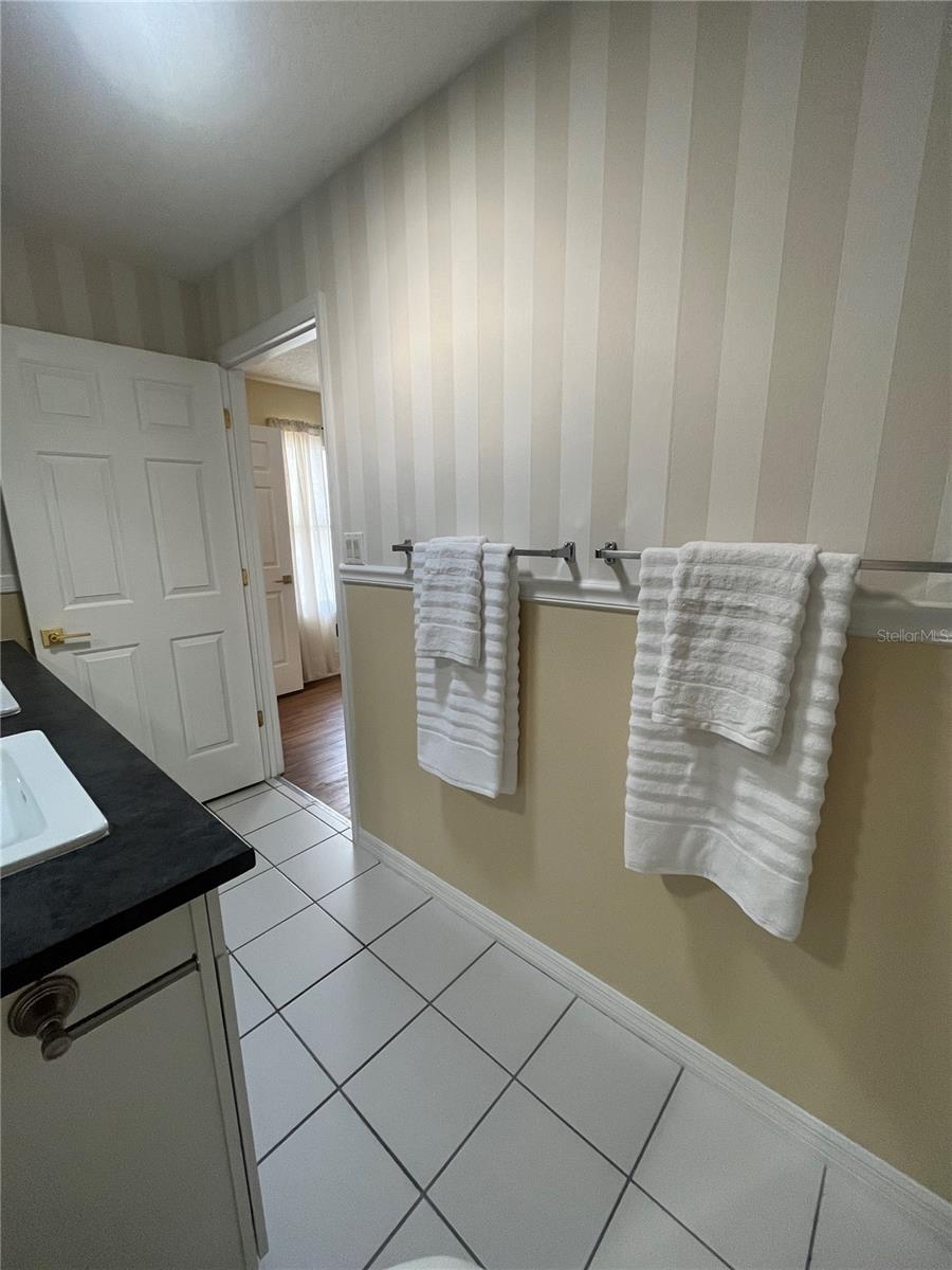 1111 APPLE TER, LEESBURG, FL, 34748