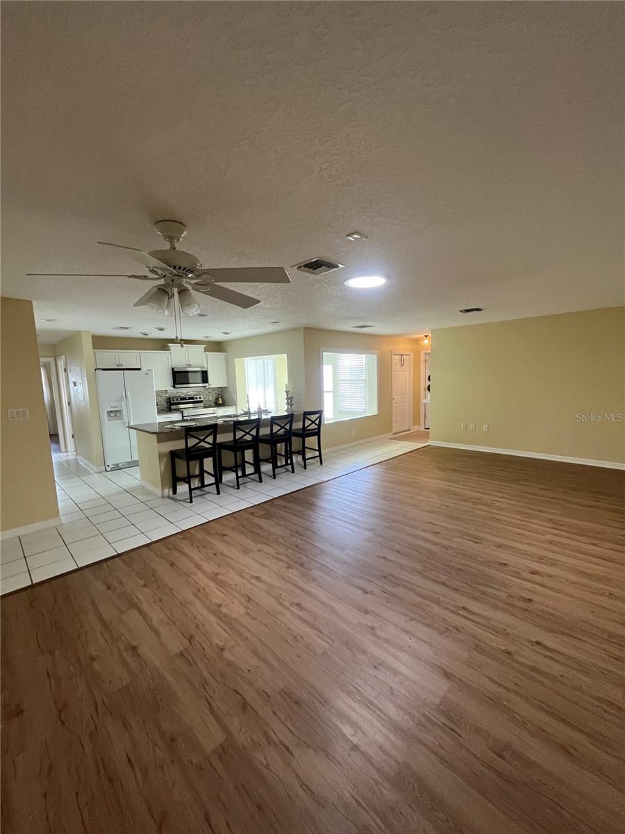 1111 APPLE TER, LEESBURG, FL, 34748