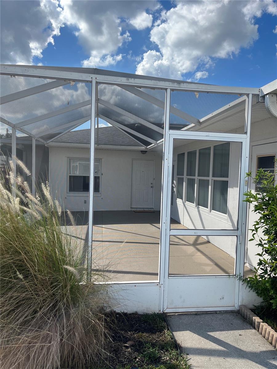 1111 APPLE TER, LEESBURG, FL, 34748