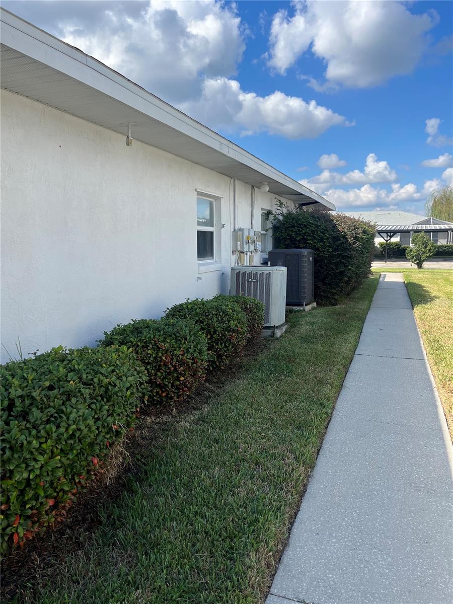 1111 APPLE TER, LEESBURG, FL, 34748