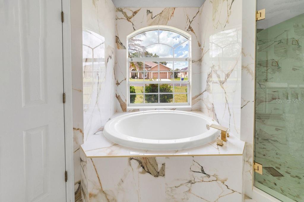 258 TERRANOVA BLVD, WINTER HAVEN, FL, 33880