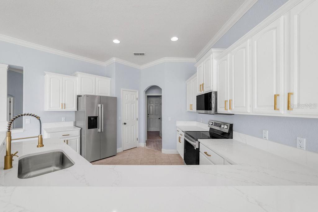 258 TERRANOVA BLVD, WINTER HAVEN, FL, 33880