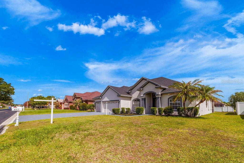 258 TERRANOVA BLVD, WINTER HAVEN, FL, 33880