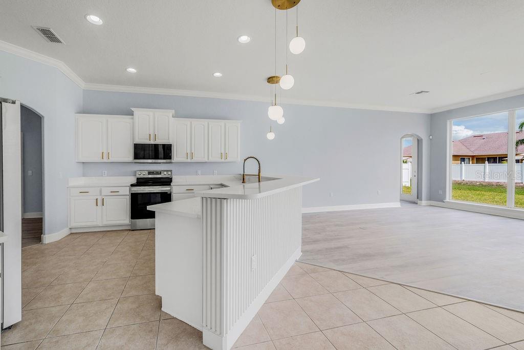 258 TERRANOVA BLVD, WINTER HAVEN, FL, 33880