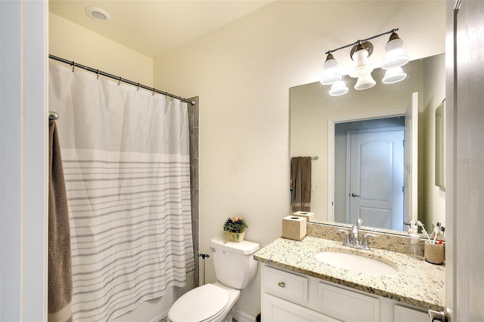 10221 LOCH LOMOND DR, BRADENTON, FL, 34211