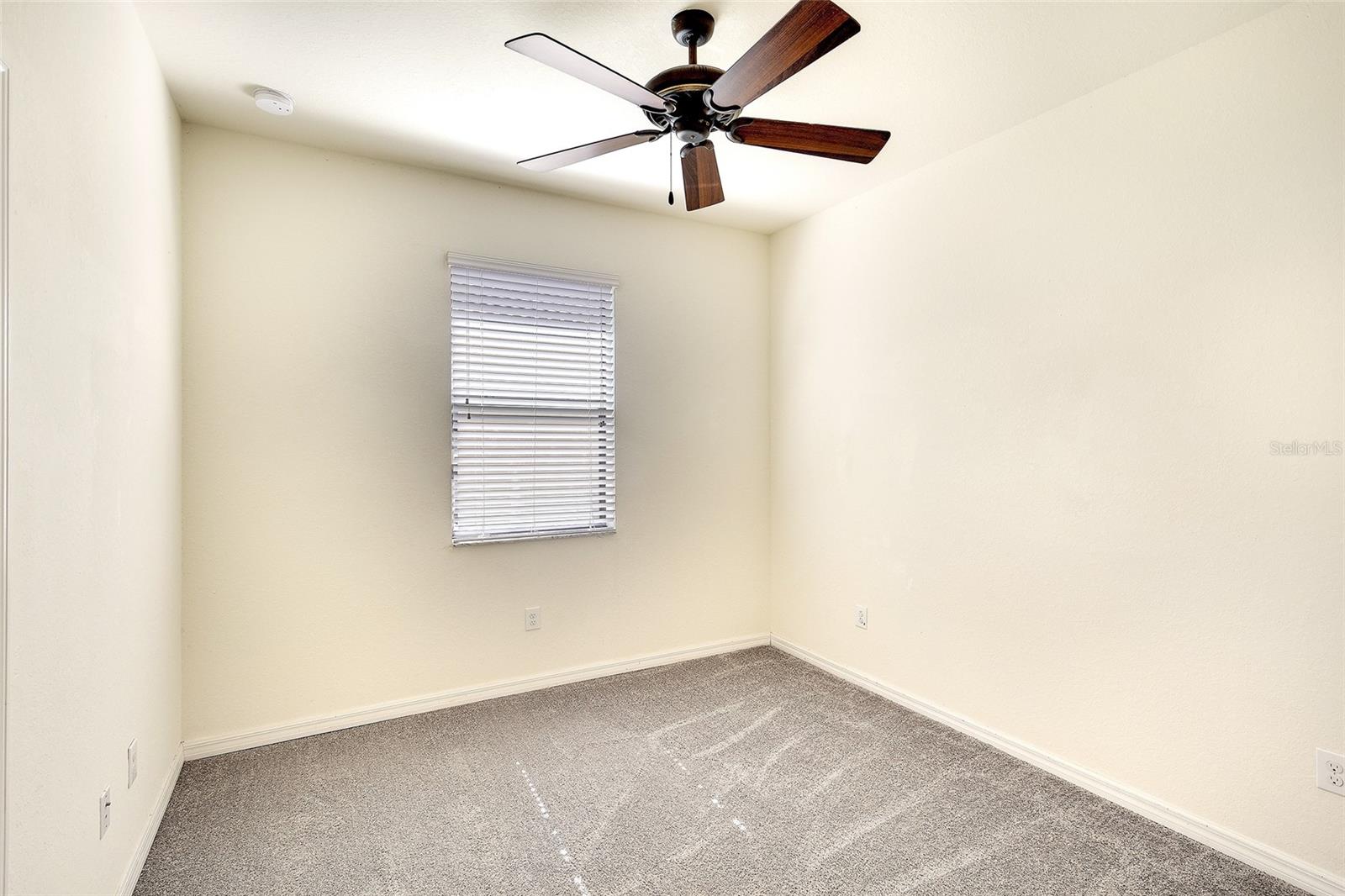 10221 LOCH LOMOND DR, BRADENTON, FL, 34211