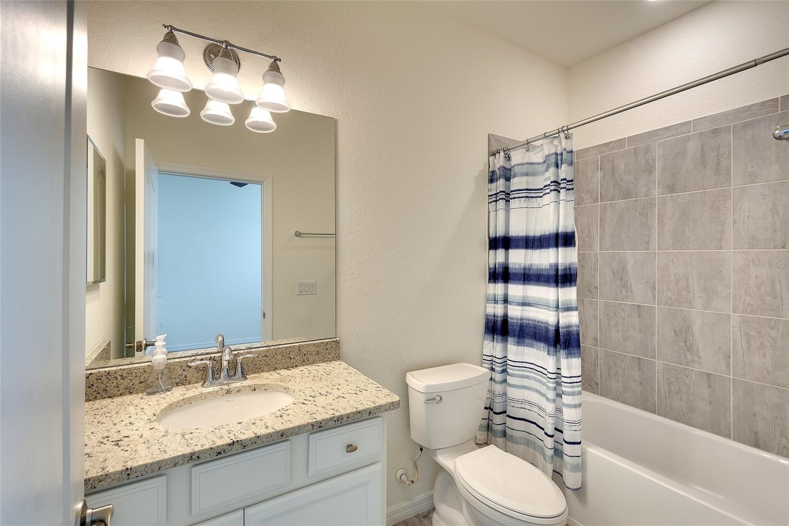 10221 LOCH LOMOND DR, BRADENTON, FL, 34211