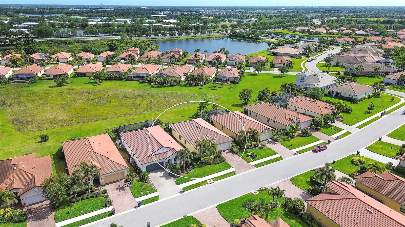 10221 LOCH LOMOND DR, BRADENTON, FL, 34211