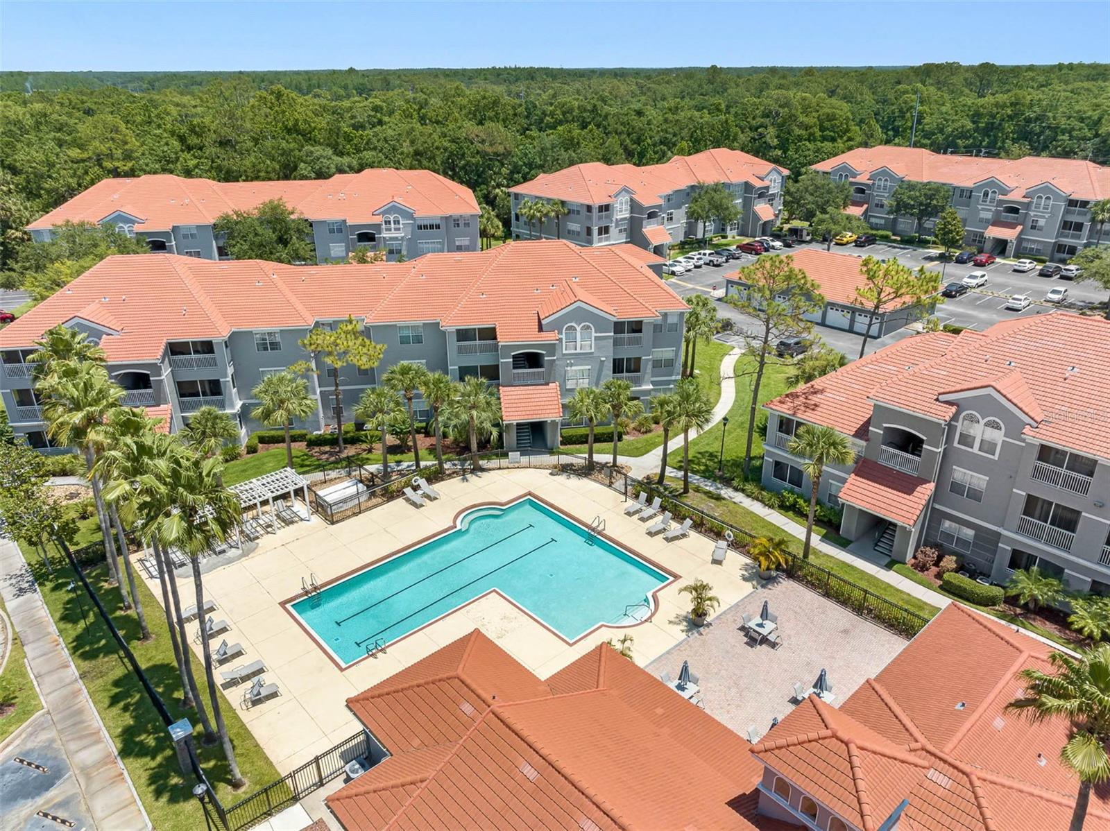 18001 RICHMOND PLACE DR #613, TAMPA, FL, 33647