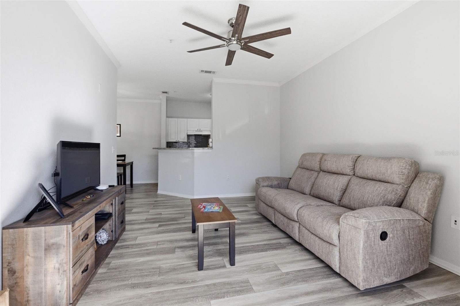 18001 RICHMOND PLACE DR #613, TAMPA, FL, 33647