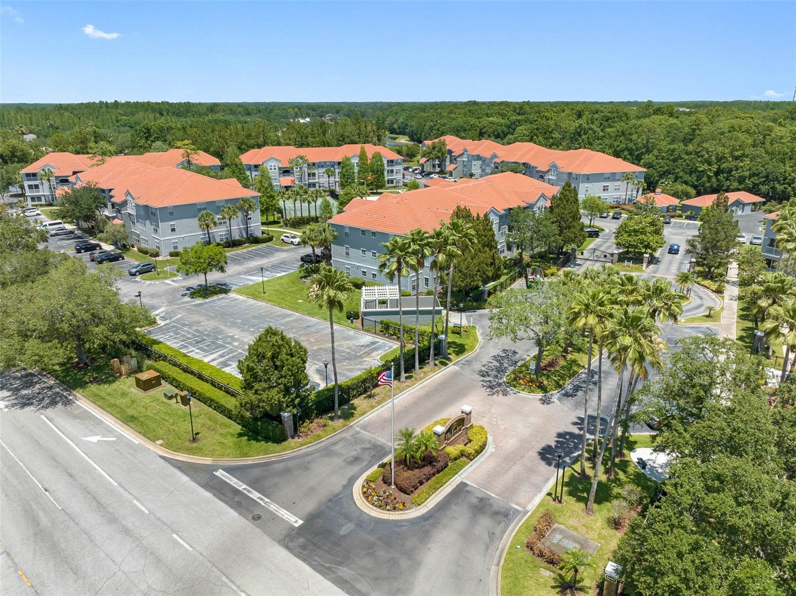 18001 RICHMOND PLACE DR #613, TAMPA, FL, 33647