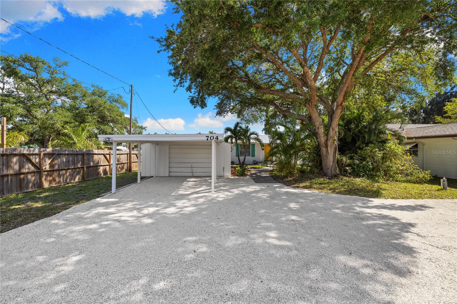 704 69TH AVE, BRADENTON, FL, 34207