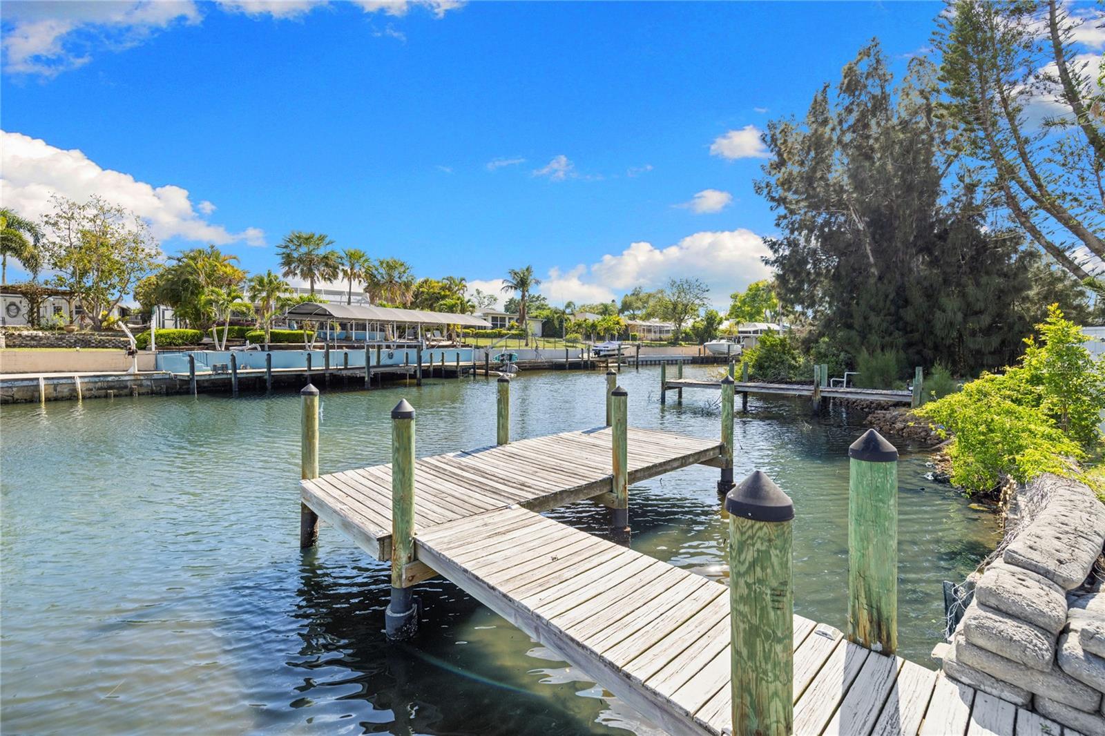 704 69TH AVE, BRADENTON, FL, 34207