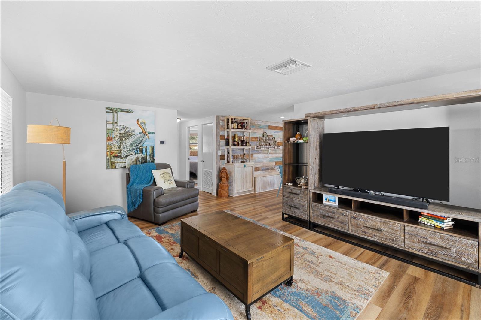 704 69TH AVE, BRADENTON, FL, 34207