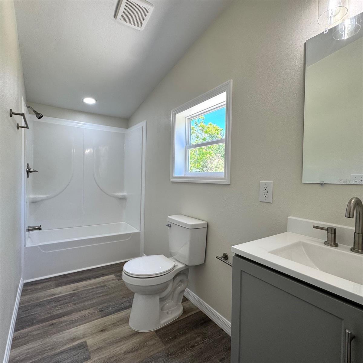 4220 OLD DIXIE HWY, AUBURNDALE, FL, 33823