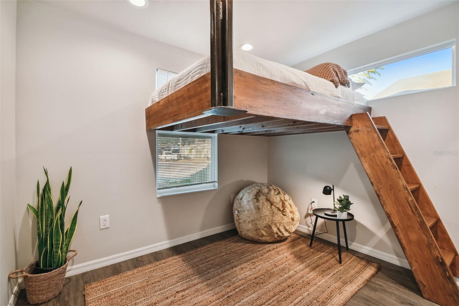 2310 30TH AVE N, ST PETERSBURG, FL, 33713