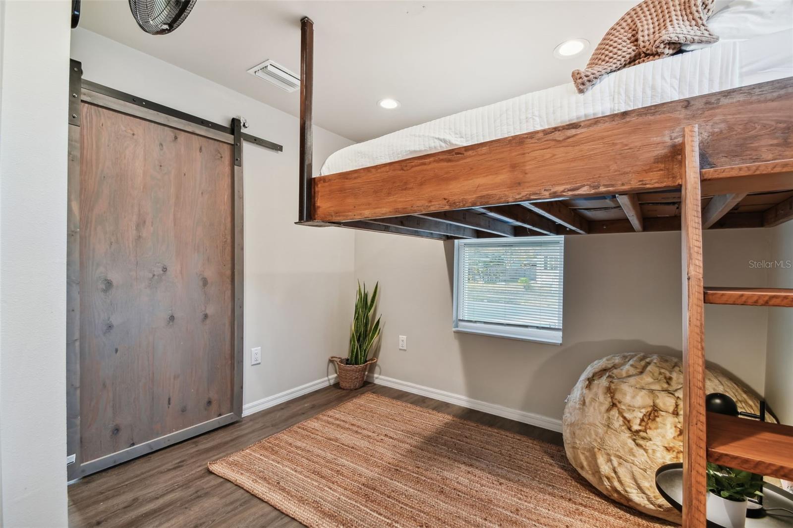 2310 30TH AVE N, ST PETERSBURG, FL, 33713