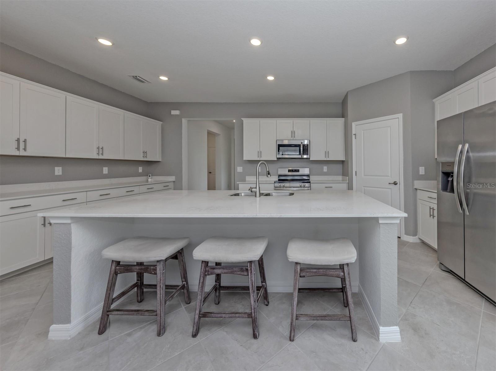 11088 PINOT DR, VENICE, FL, 34293