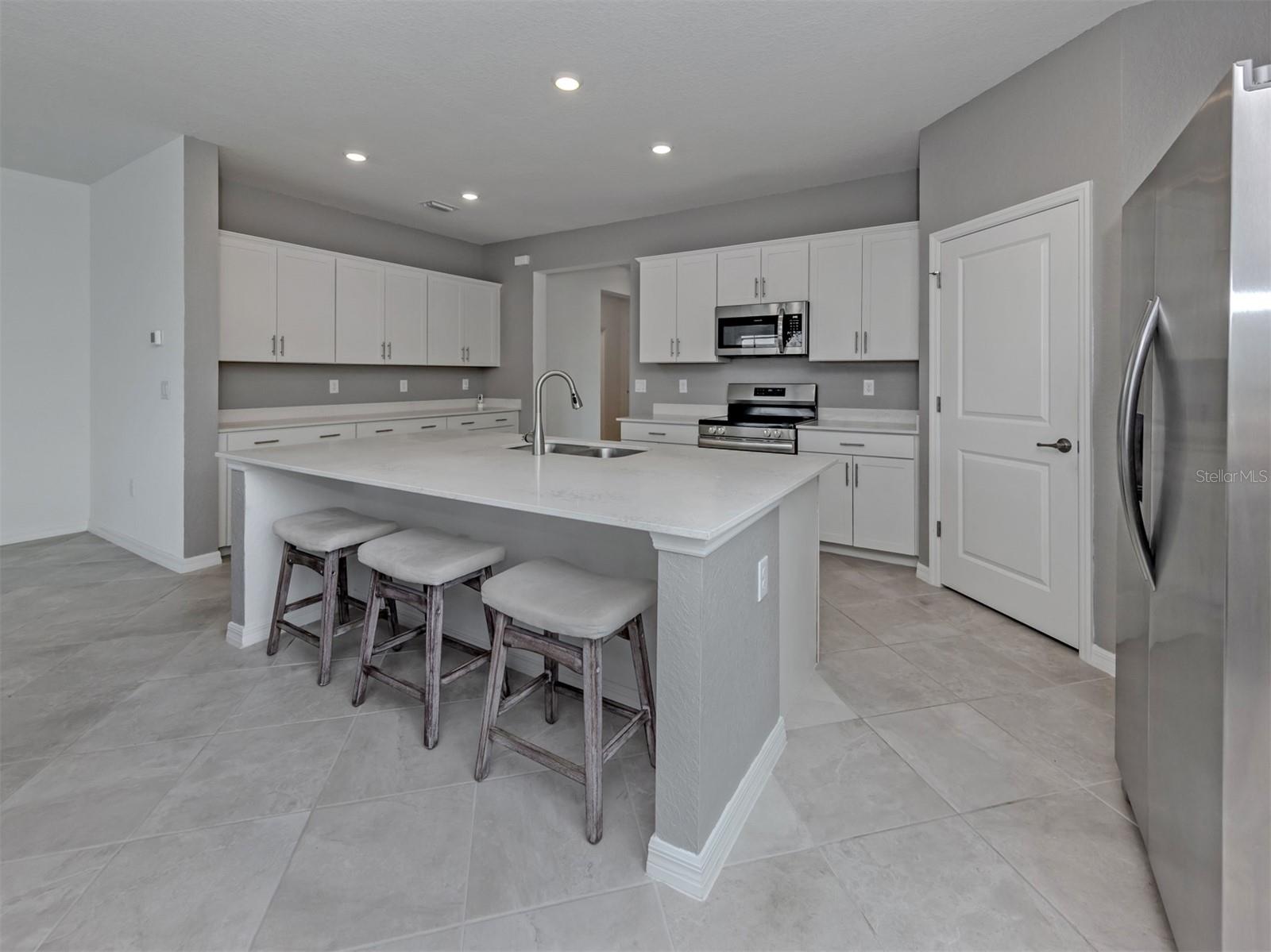 11088 PINOT DR, VENICE, FL, 34293