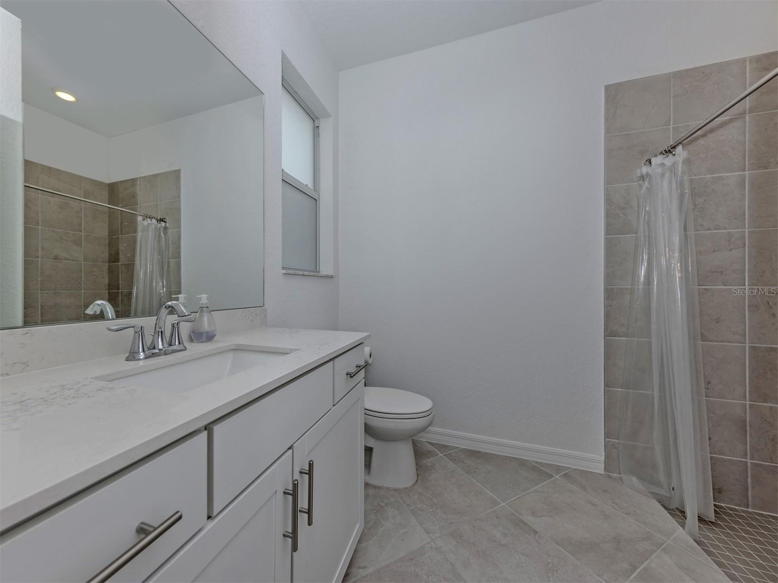 11088 PINOT DR, VENICE, FL, 34293