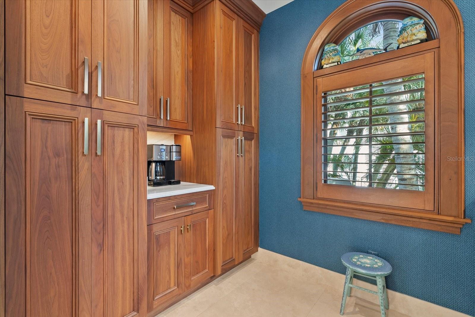 740 N MANASOTA KEY RD, ENGLEWOOD, FL, 34223