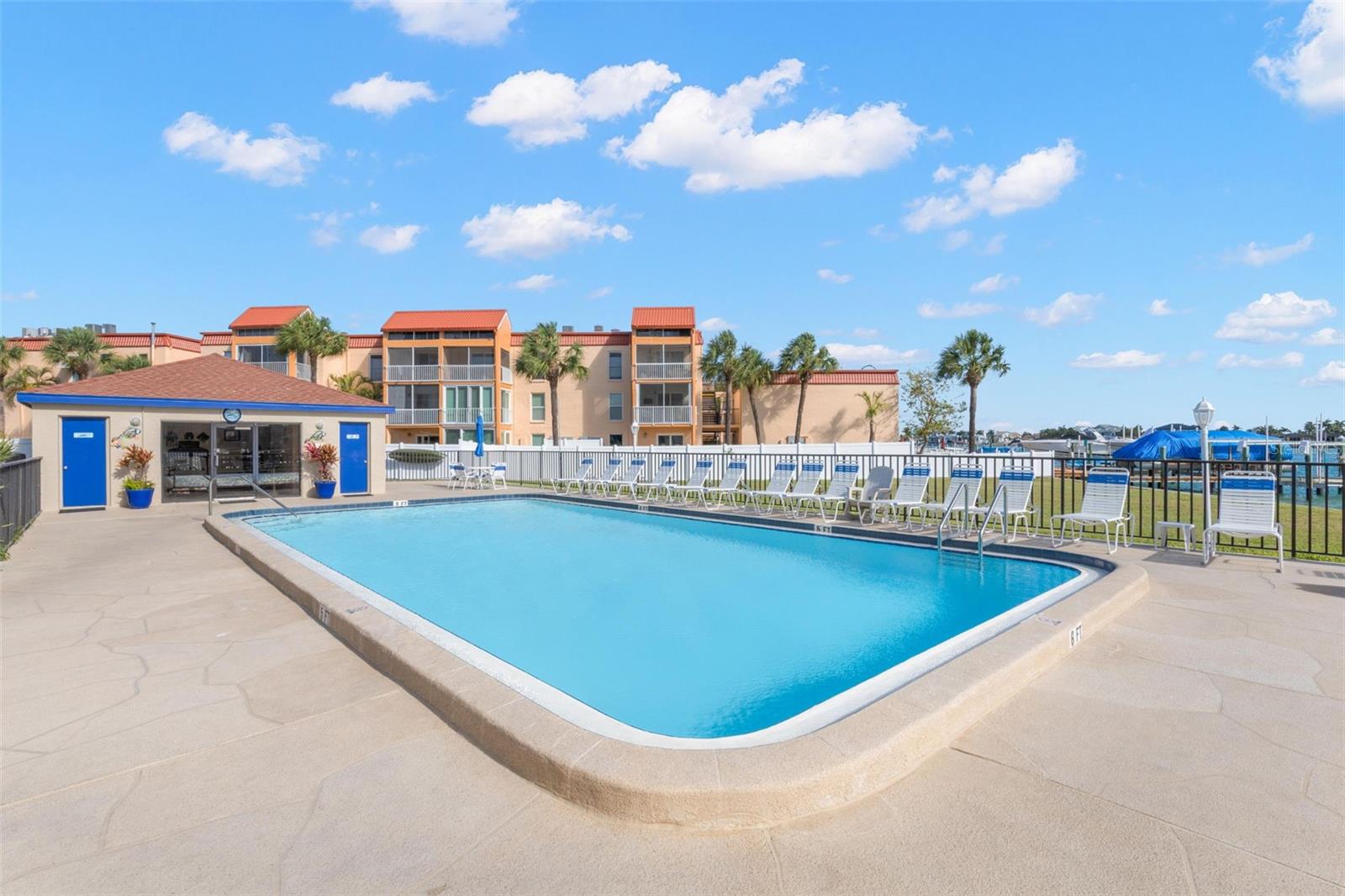 8711 BLIND PASS RD #104A, ST PETERSBURG, FL, 33706