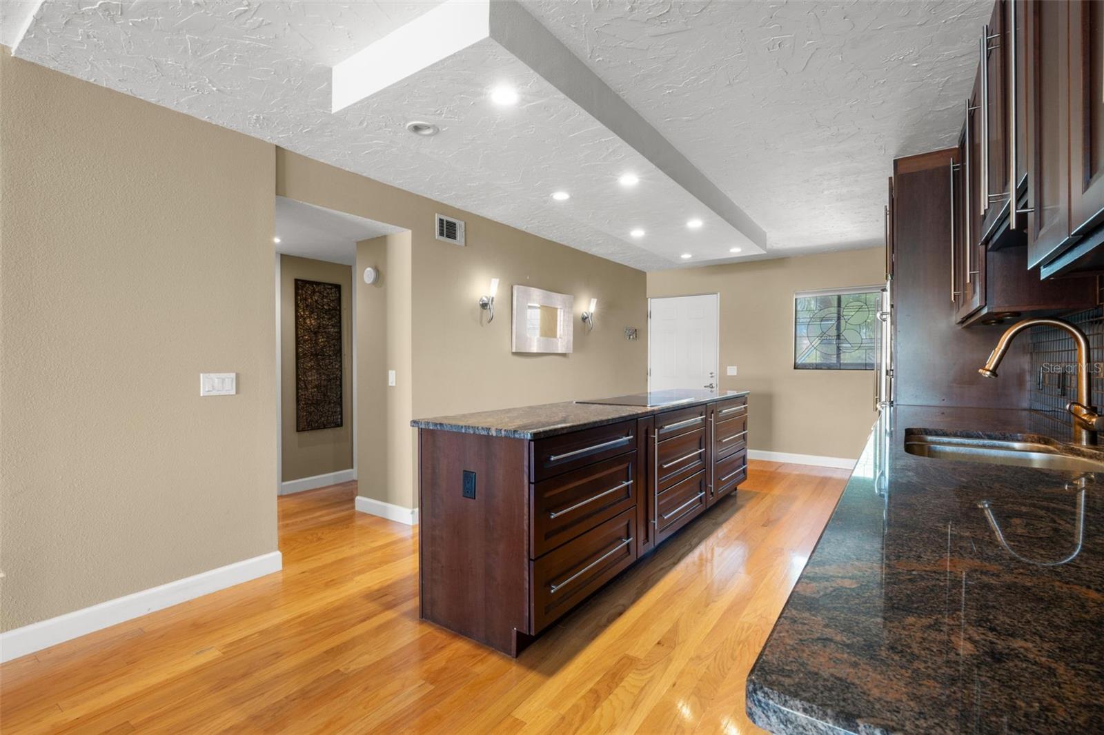 8711 BLIND PASS RD #104A, ST PETERSBURG, FL, 33706