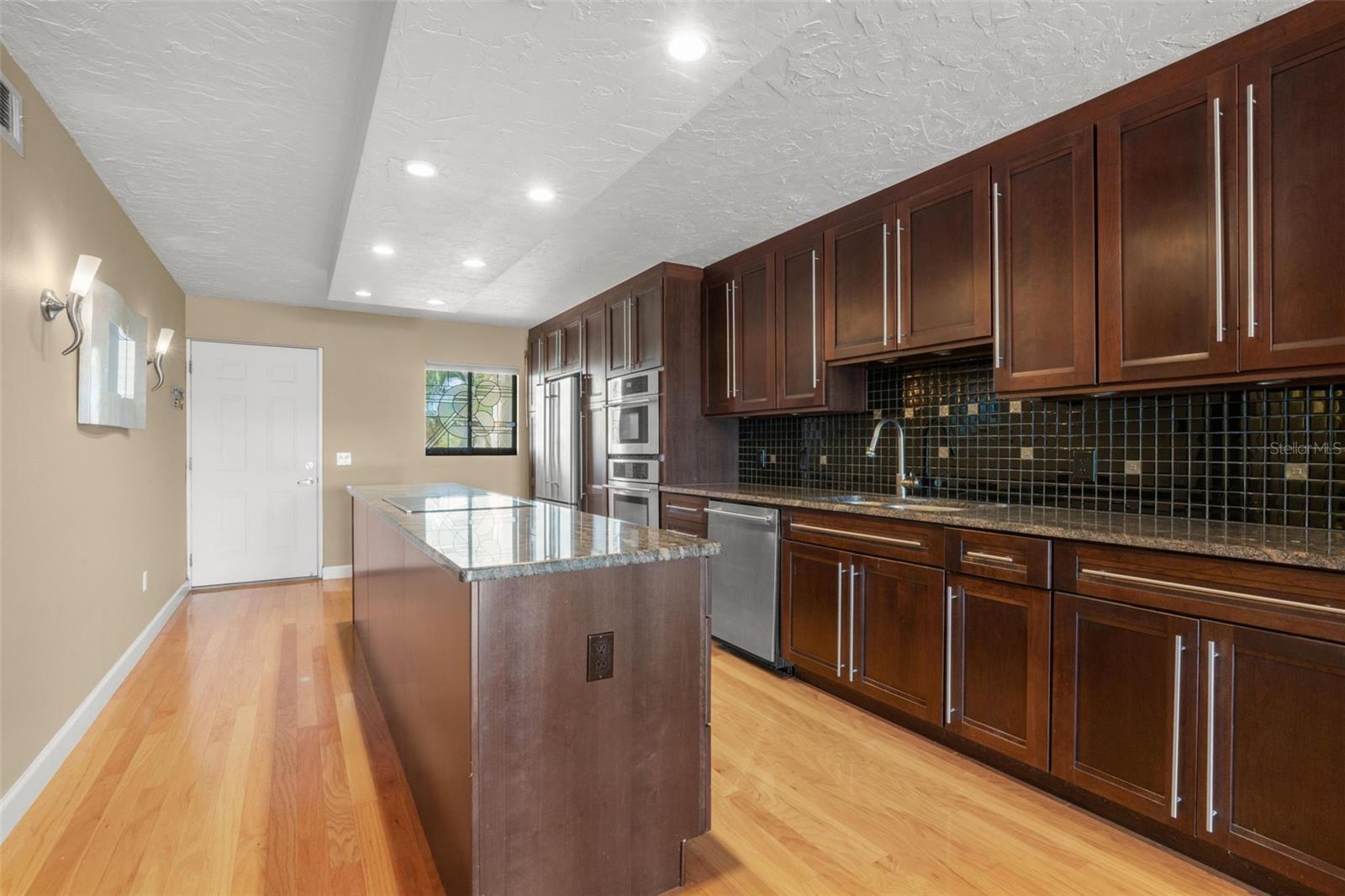 8711 BLIND PASS RD #104A, ST PETERSBURG, FL, 33706