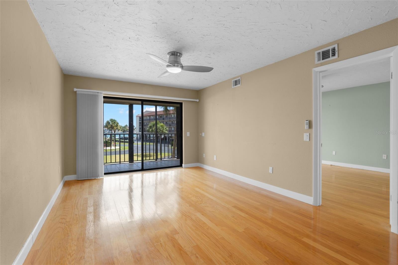 8711 BLIND PASS RD #104A, ST PETERSBURG, FL, 33706