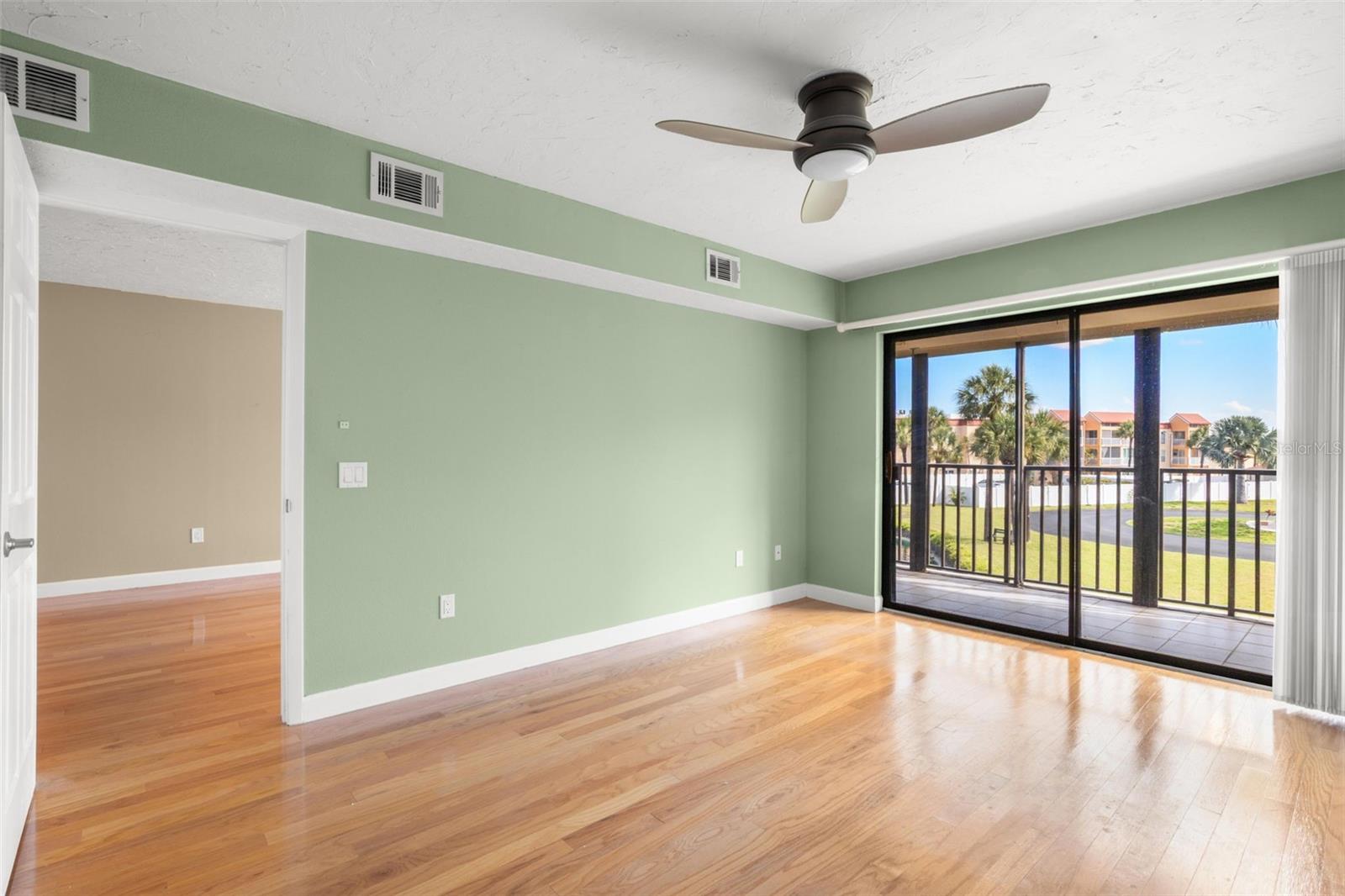 8711 BLIND PASS RD #104A, ST PETERSBURG, FL, 33706