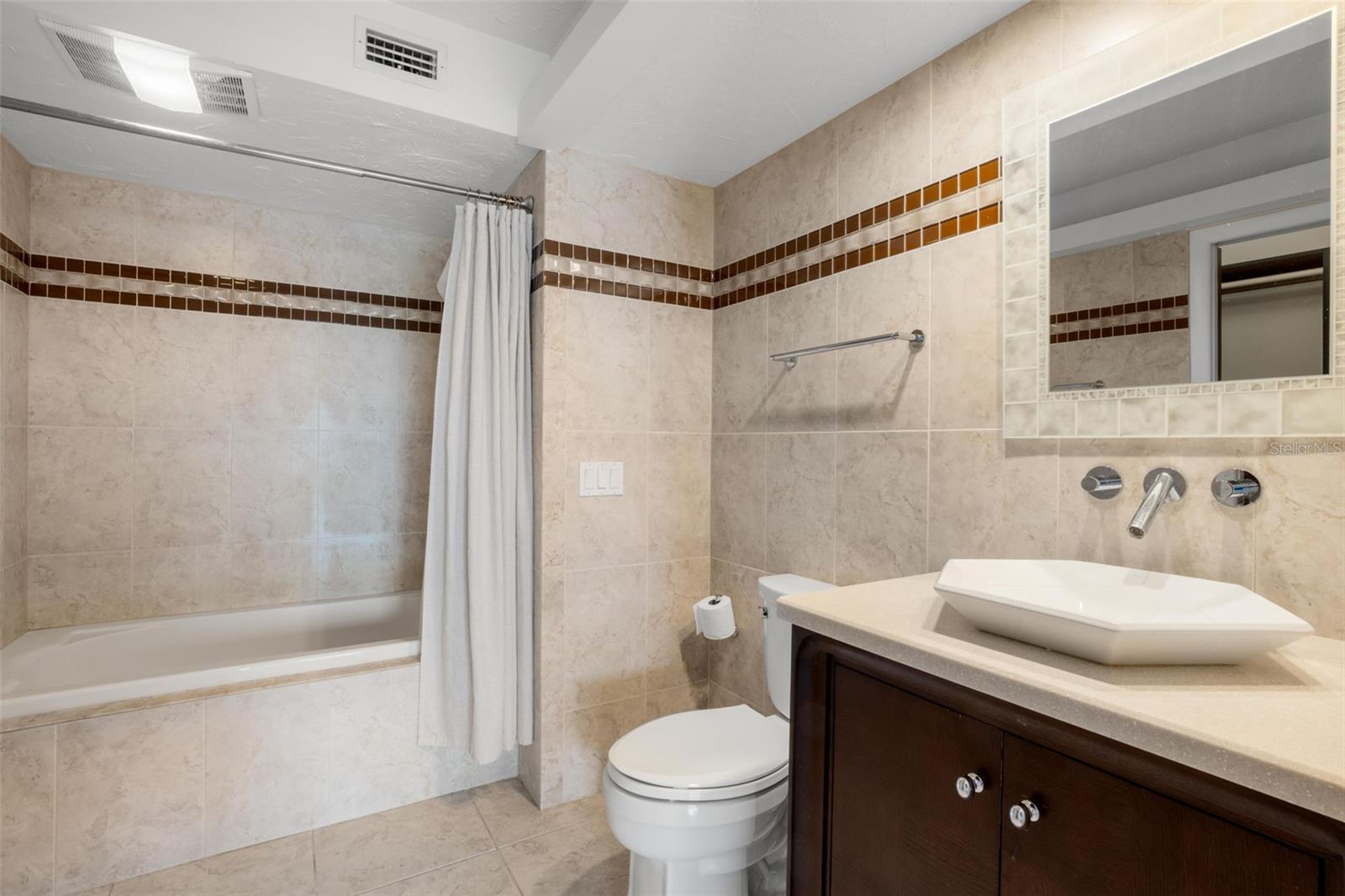 8711 BLIND PASS RD #104A, ST PETERSBURG, FL, 33706