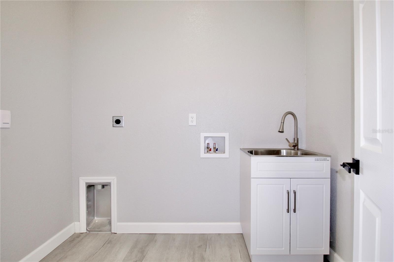 4000 GARIENDA AVE, SEBRING, FL, 33872